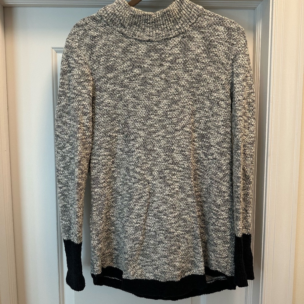 LL Bean sweater size small
